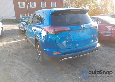 2018 Toyota Rav4 Xle z USA, uszkodzony, nr VIN 2T3RFREVXJW808321